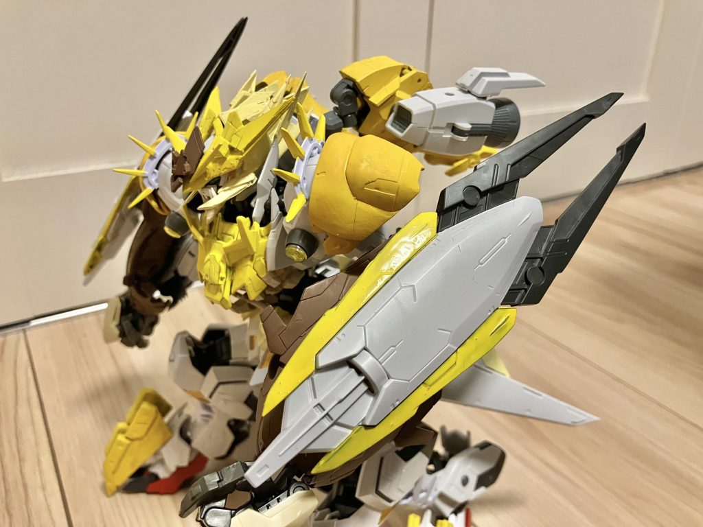 以前の投稿だと変化がわかりにくかったので今回改めてギミックに関する写真を投稿しました