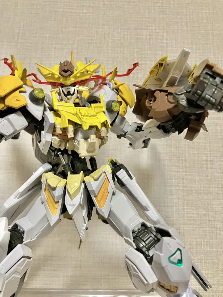 というわけでレグル(その2)でしたガントレットの巨大化そして装甲の増加をしたことで稼働による欠点や改造による課題が色々確認することが出来たのである意味良い経験が出来たと思っていますとはいえこれまで作った機体の中で動物らしさを出すことが出来たと思うので今後も精進していきます