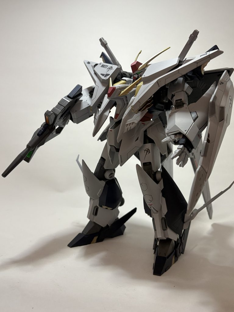 クスィーガンダム