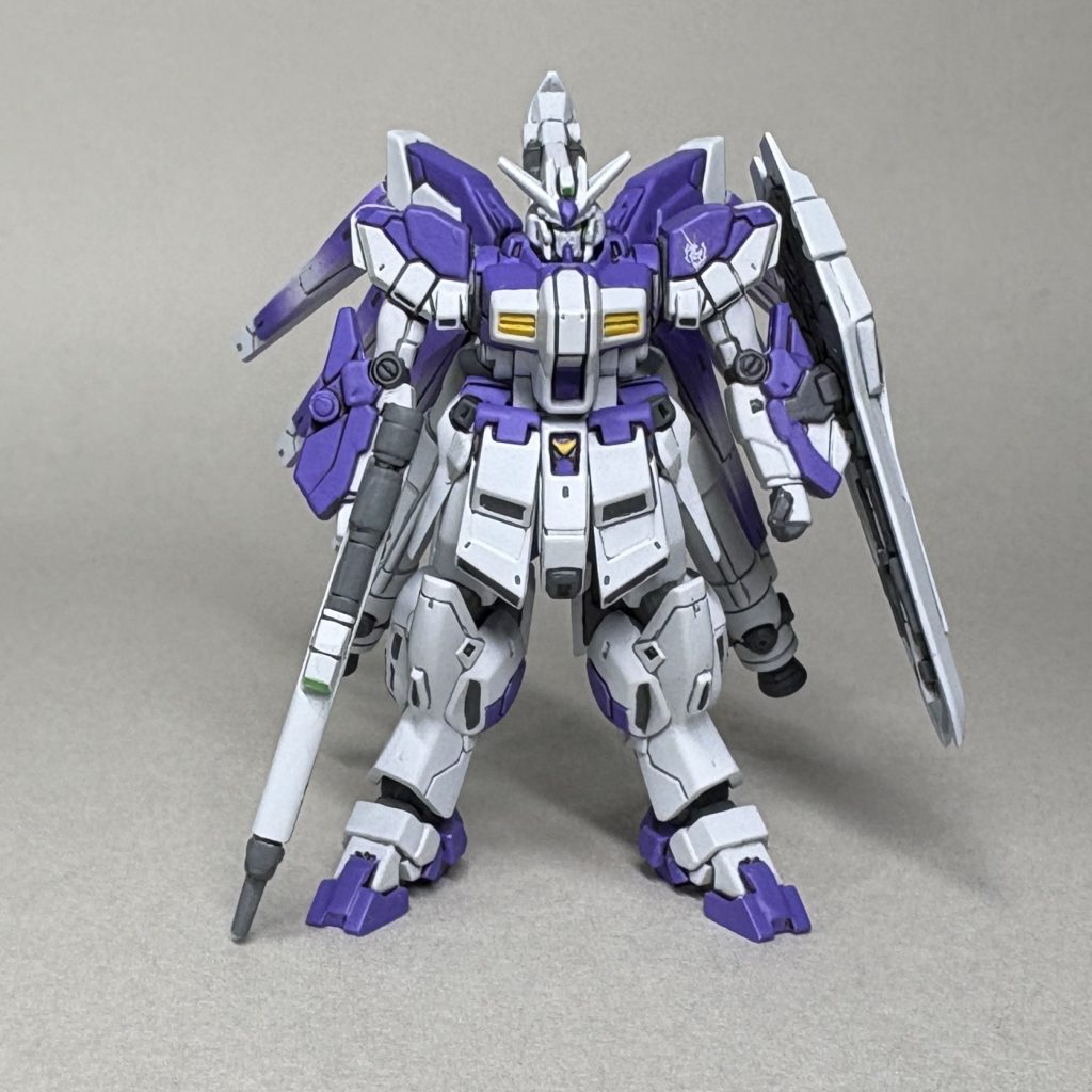 正面肩と盾のマークは、15年くらい前に作った自作デカールを使用しました。現在はデカールプリント環境はありません。