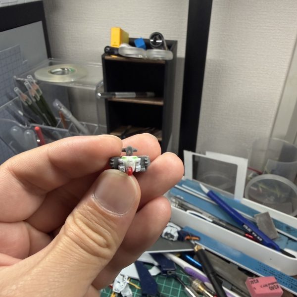 ガンダムフェイスを自作とディテールアップで発売日までに完成目指してます（3枚目）