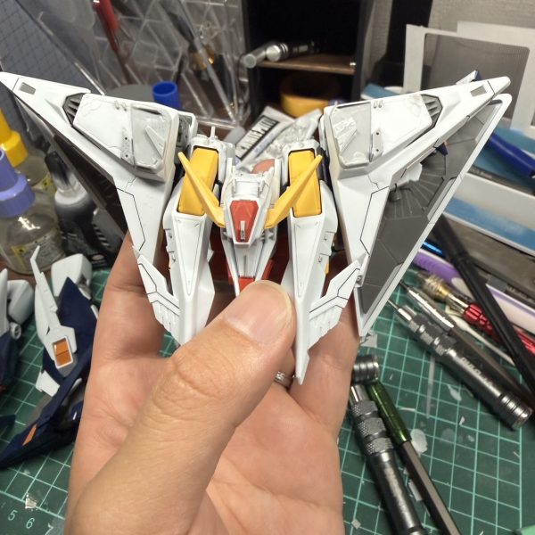 ガンダムフェイスを自作とディテールアップで発売日までに完成目指してます（2枚目）