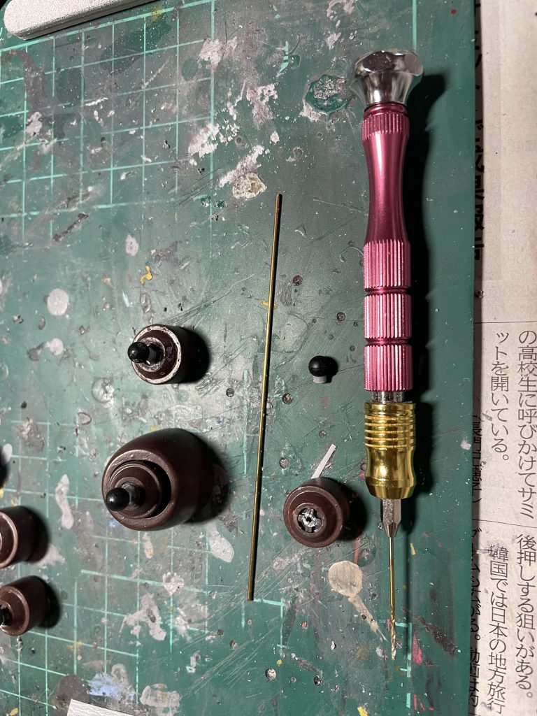 ボールキャップ折れました。真鍮線を入れて作り直しましたが、また折れました。