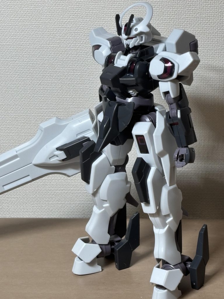 作品名：後輩からガンプラをもらった<p>どうも、お久しぶりです。アースノイドのつぶやきです。新学期が始まり、新入生がやってきた今日この頃ですけれども、ウチの後輩がなんとガンプラを組んで、渡してくれたんです。工具が揃ってない状況なのに組んでくれたことが嬉しい限り [&hellip;]</p>
