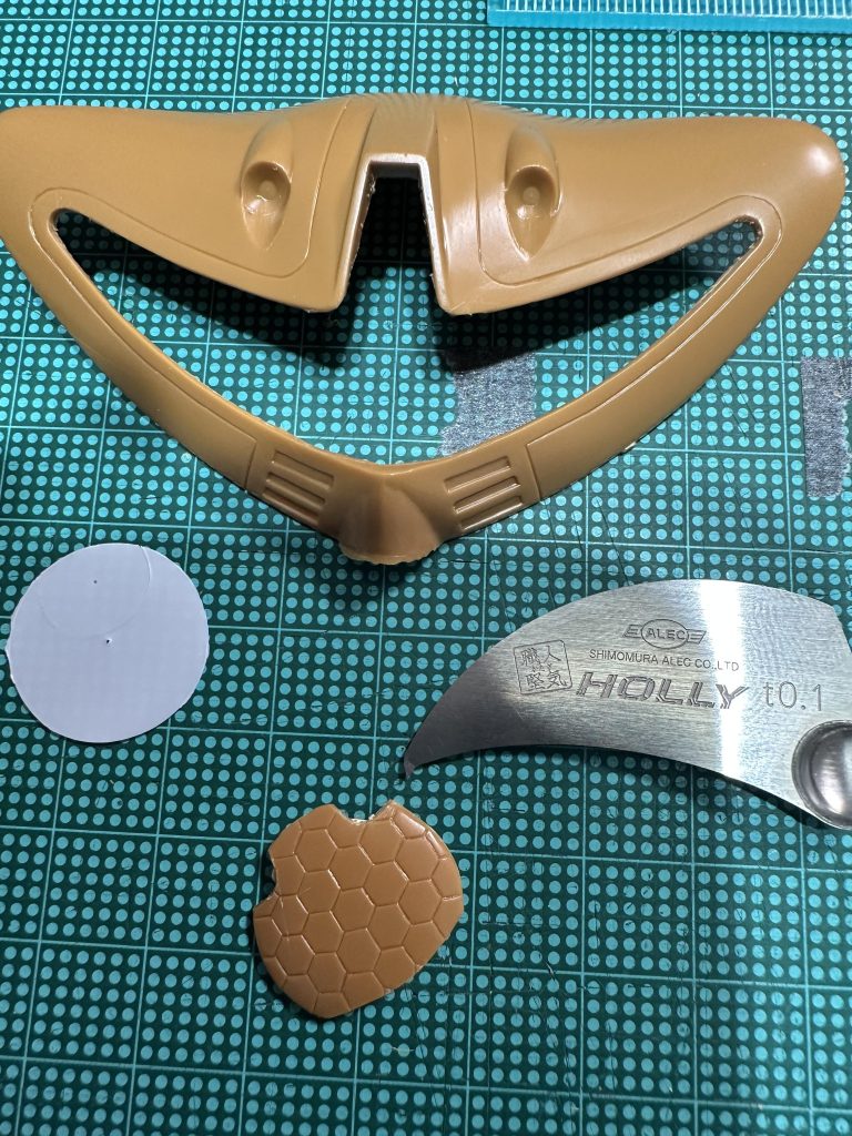 3/28 筋ボリツールを使ってモノアイを分離筋ボリ用に買った工具でしたが、0.1mmと少し厚めなので安定してサクサク加工できました。