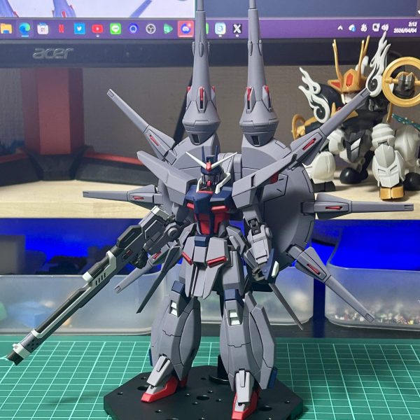 ギルゥゥ With レジェンドガンダム