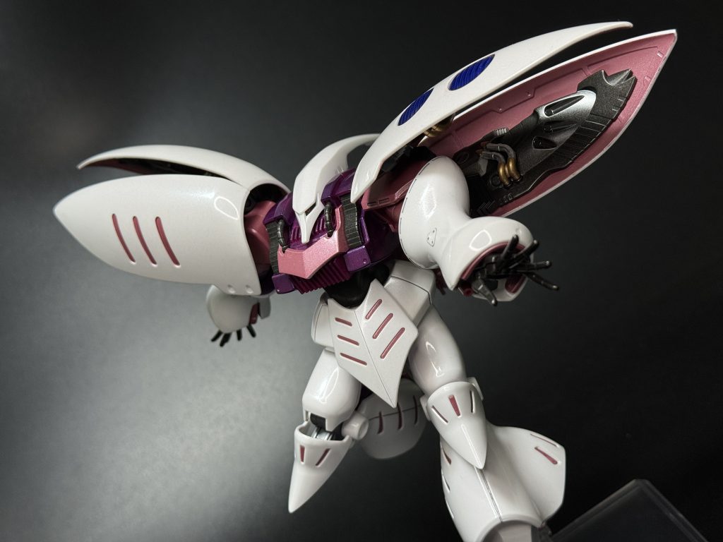 スパロボではパイロットのハマーン様の能力と合わさって大概、鬼のような強さをしてますね。