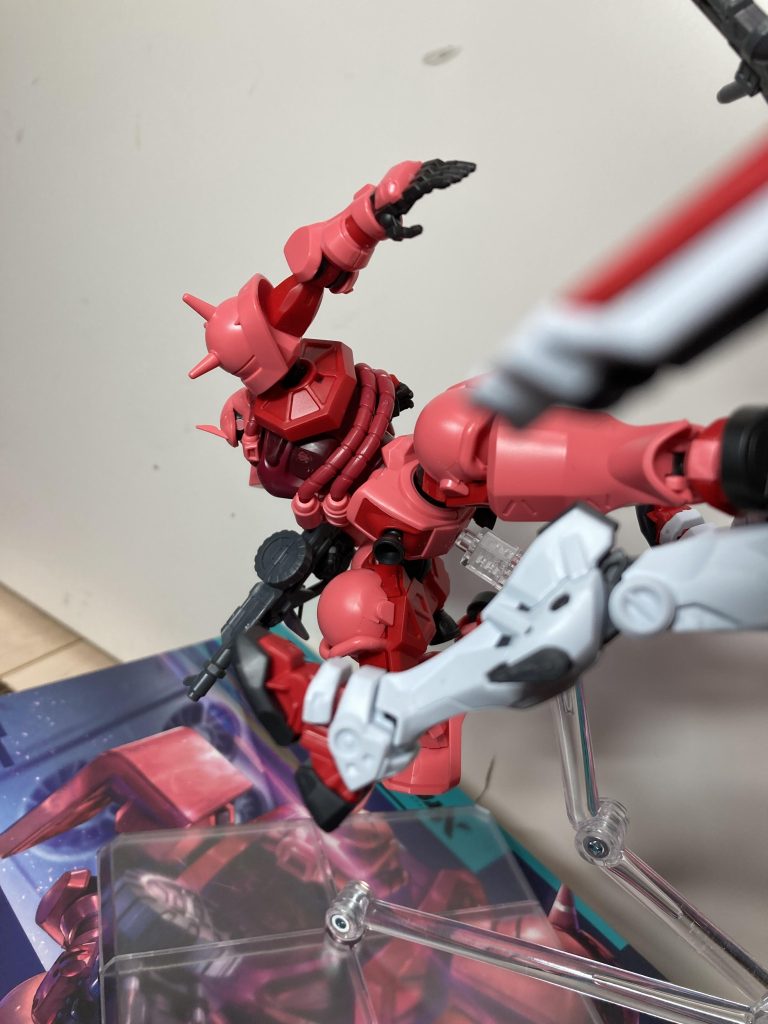 うっ、GQ内では存在しない記憶が…シャアザク自体好きなので作ってて楽しかったです！なぜか私の頭の中に「ザク=バズーカが似合う」という謎の思考があるんですけど私だけですかね？次は白いガンダム(GQ)を投稿しようかなと思っています。見ていただきありがとうございました！&nbsp;