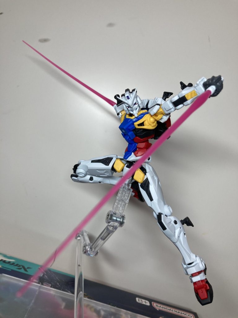 GQのガンダムは蹴りが映えますね！蹴りのポージングが難しかったです。　見ていただき、ありがとうございました！次は何投稿しよう…😕　