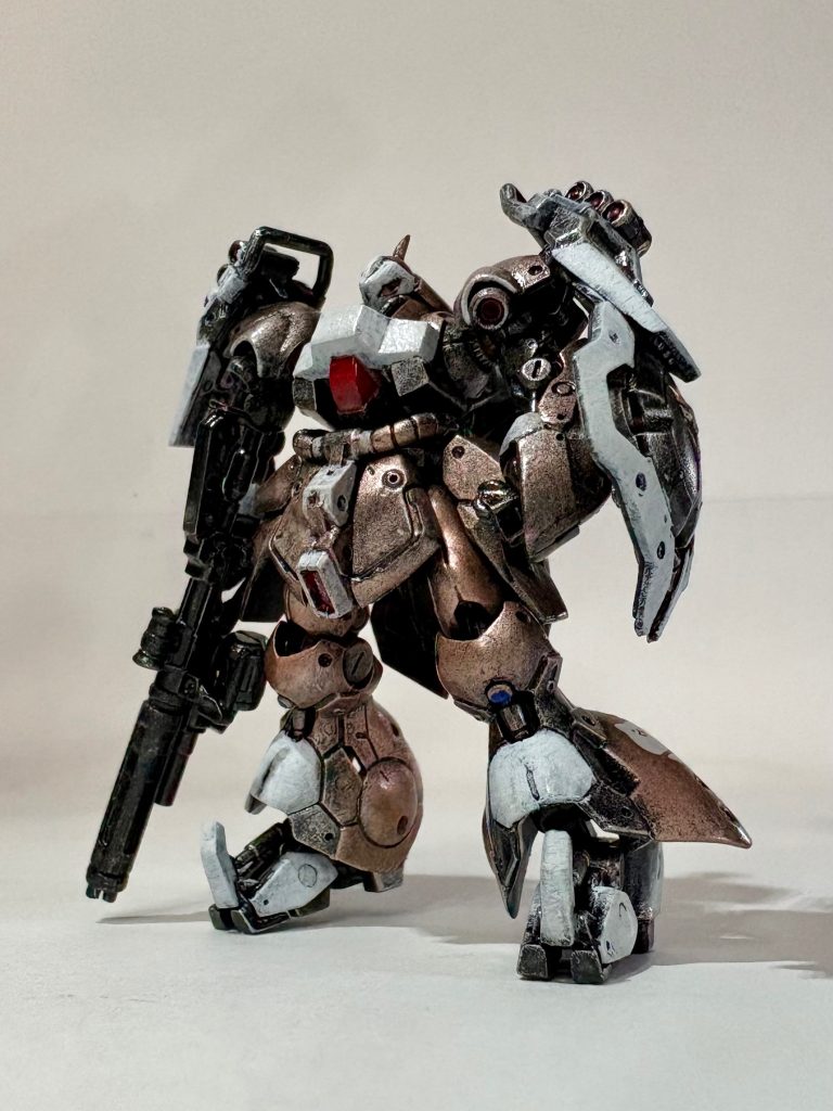 アーティファクトは塗るのを楽しみに製作するのですが、今回は筆塗りメタリックをテーマにして製作しました