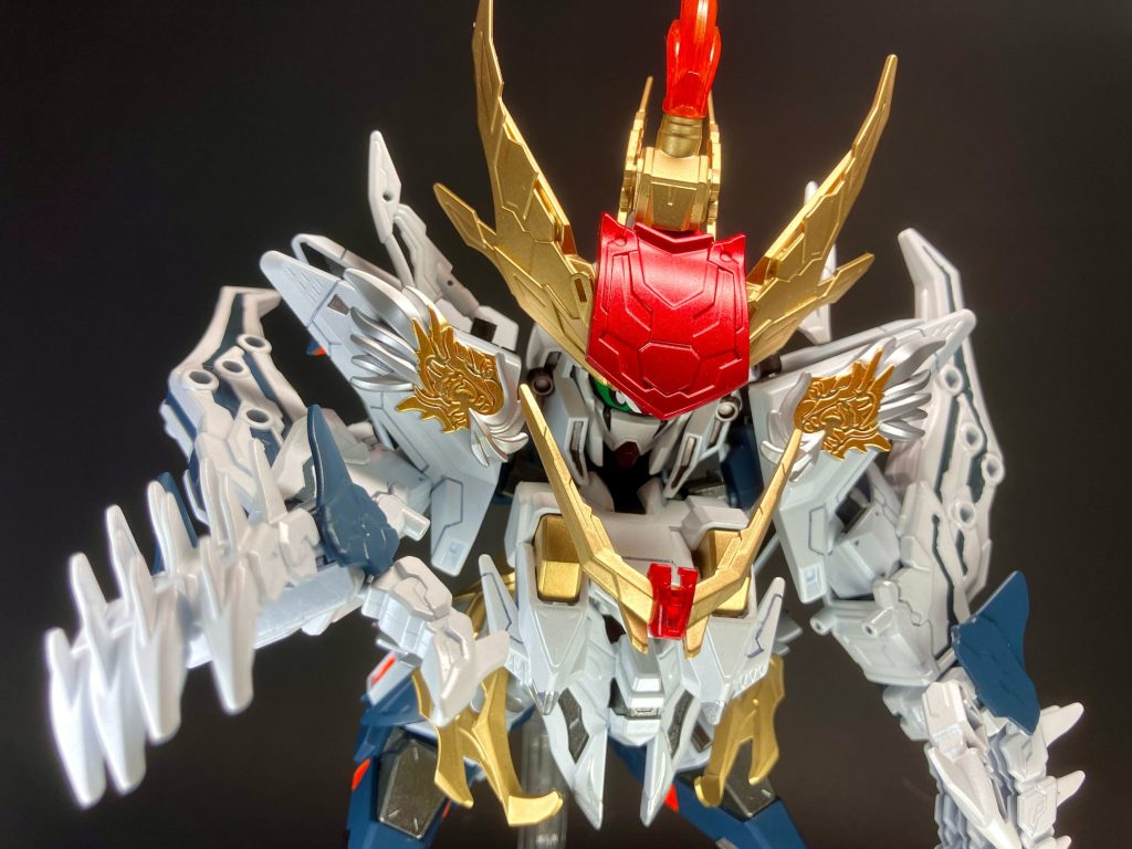 【イクリプス・テクノロジーズ】シン・エリアに本社を置く巨大軍需企業連合体。かつて祖父・司馬懿デスティニーガンダムが重役を務め、伯父・司馬師レジェンドガンダムが取締役会を掌握、父・司馬昭デスティニーガンダムが内部からの敵対的買収で経営権を乗っ取ったギ・エリアのブルーウイングコーポレーションを前身的母体とする。