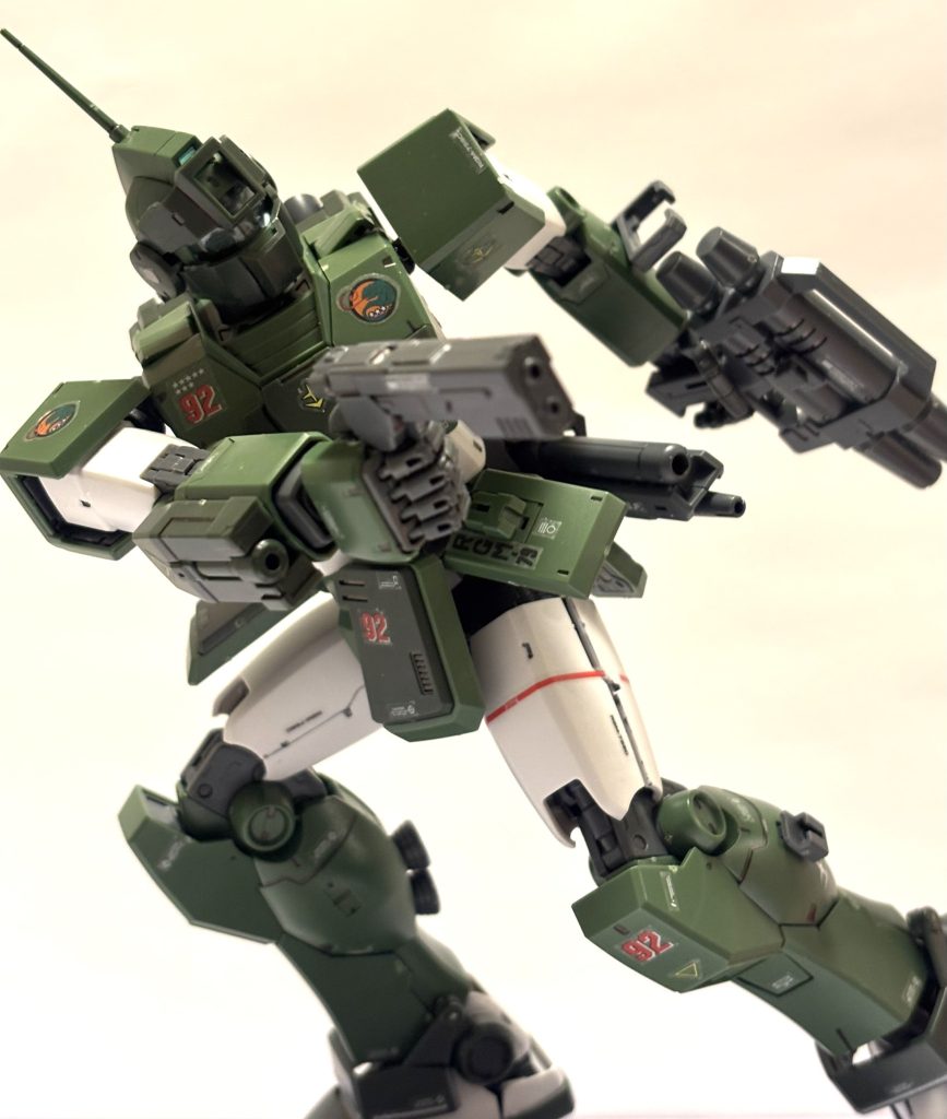 回避しつつサイドウェポンで反撃！