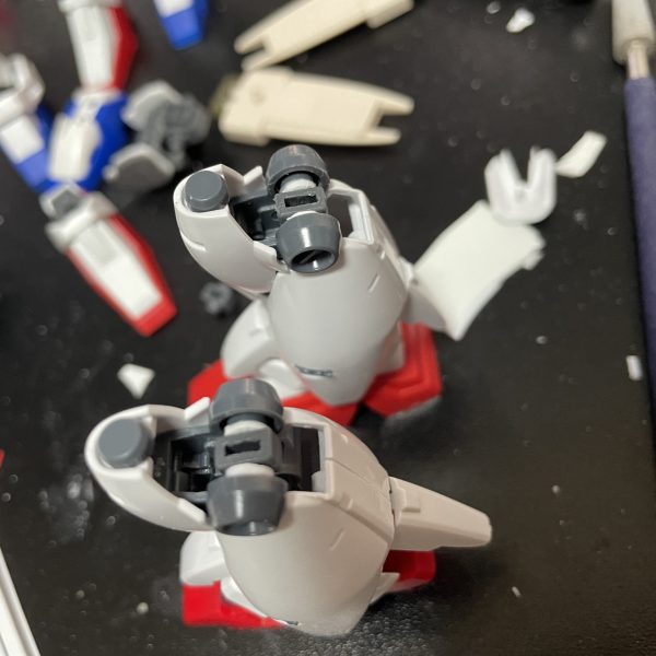 コンテスト用のフルバーニアンの途中経過、足はやっぱコレじゃ無いとな（4枚目）