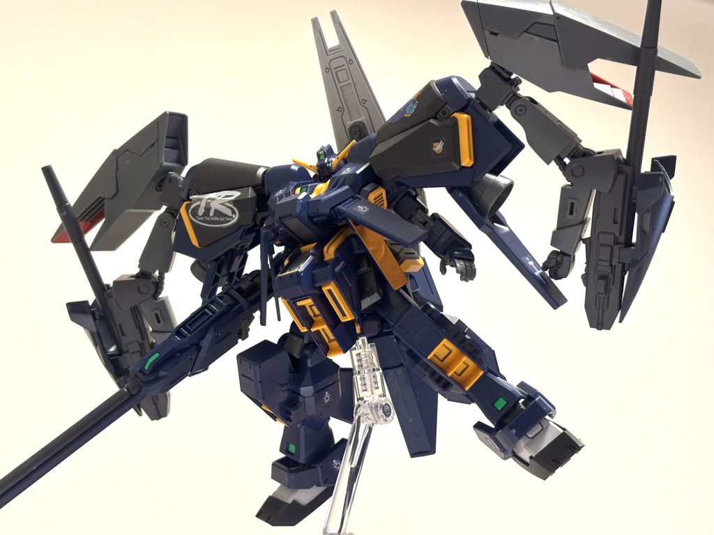 ガンダムTR-1[ヘイズル改]イカロス・ユニット装備
