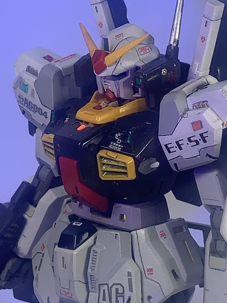 ガンダムマークⅡといえばバルカンポッド。バルカンを外付けするという発想がまたいいです‼️(gundam-kao2)