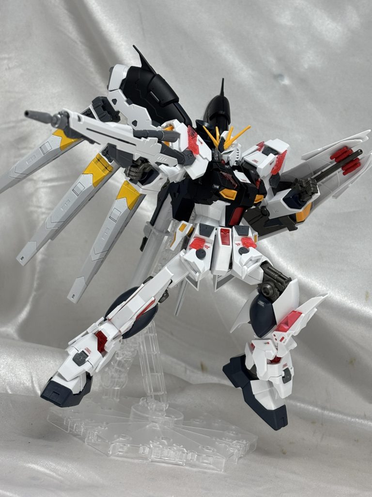 武装はHi‐νガンダムのライフルに変更。