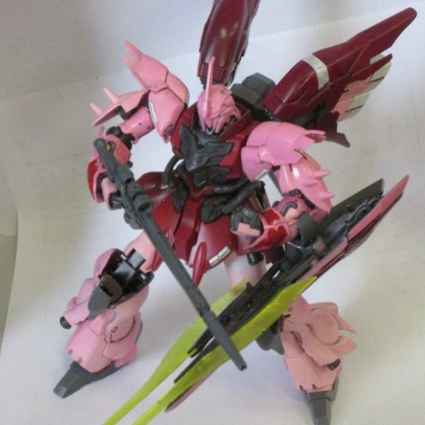 シャア専用シナンジュ