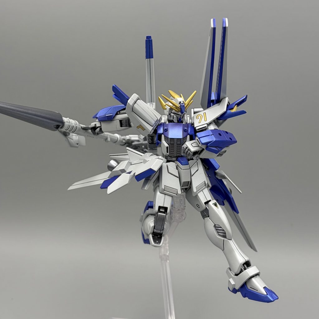 もう片方はデルタカイから持ってきたプロトフィンファンネルですが、1機だけの遠隔操作武装ってアドバンテージが薄いような気がしますので、なんかすごいビーム砲その②ってことにしておきます。