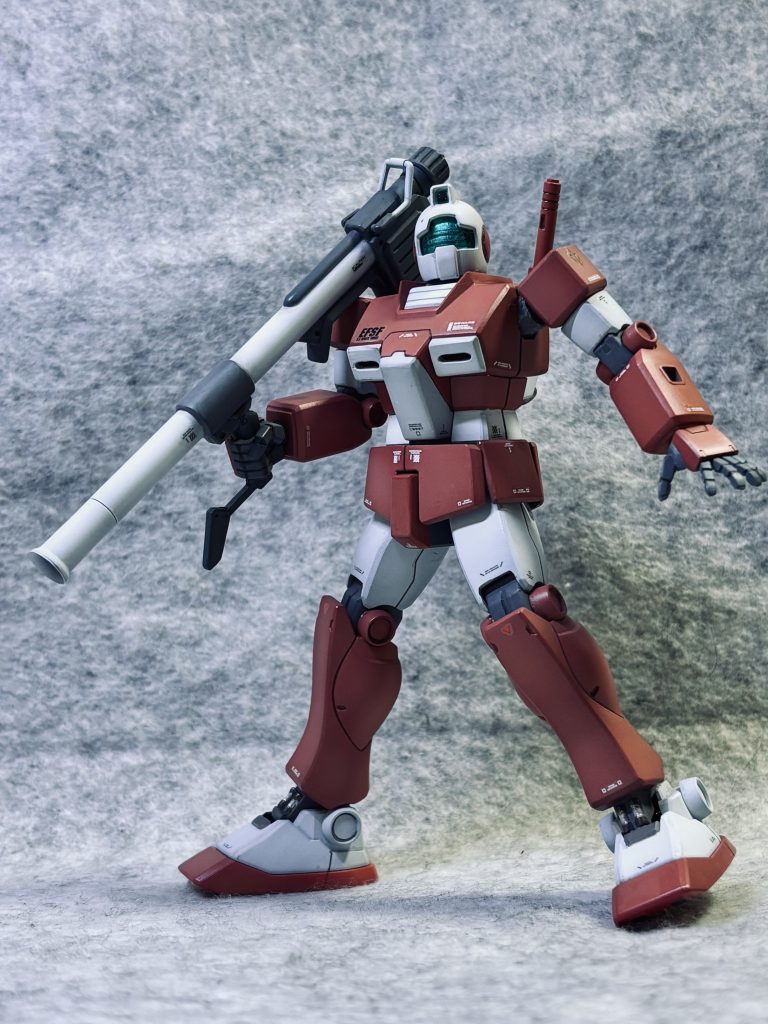 簡単🛠️とは言え、肩アーマーを排除して肩を新造しただけだと肩が全く上がらなくなるので、肩関節はリバイブガンダムより移植🛠️しています💦