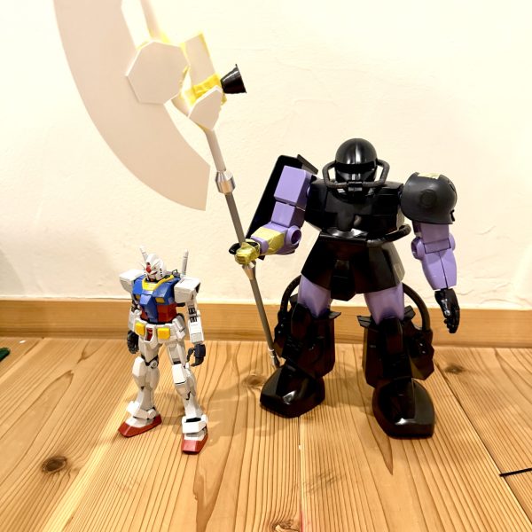 仮で斧作ってみました。。で、てけぇ、、、、MGのガンダムがhgサイズに、、天使のギャンなんて、、、（3枚目）