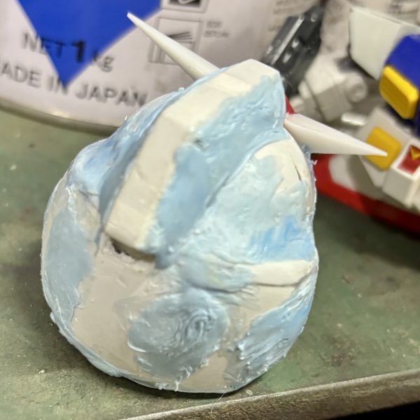 進捗です＾＾絵を &nbsp;描き素材　BB戦士　ガンダム を 用意｡｡｡｡｡｡｡｡｡｡｡｡切った　貼った色々　ふっ飛ばし頭部　の　サイズアップは大まかに済みました！SD は　見た目 が 全てです＾＾&nbsp;&nbsp;（4枚目）
