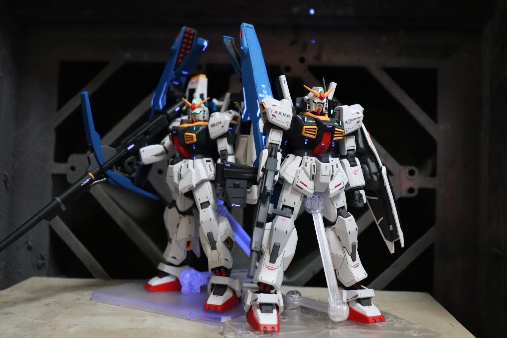 カミーユ機と一緒に。