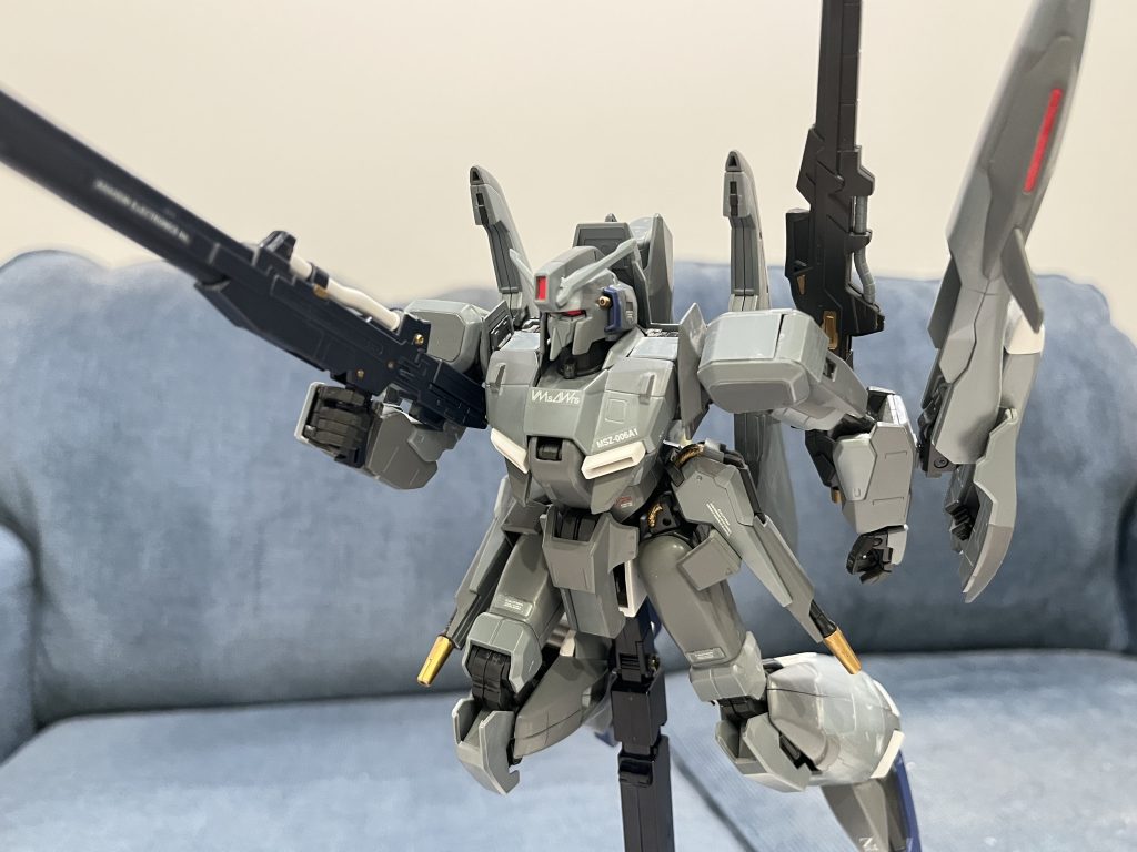 リゼルのライフルも付属されるので持たせてみました。