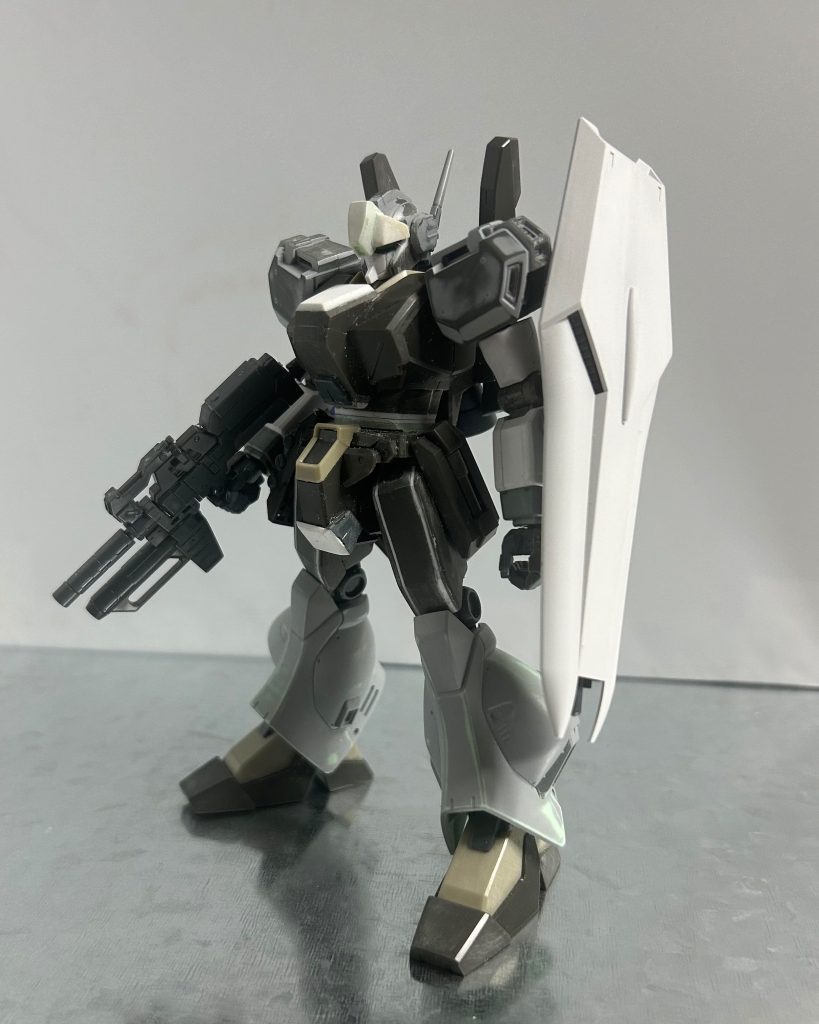 作りかけだったジェガンとかを利用して作ってます。大体の加工点は以前作ってた大体ジェガンと同じです。https://gumpla.jp/hg/2351365念頭に置くのは合理性。&nbsp;とりあえずは、辛そうで辛くないだけどちょっと辛い食べるラー油みたいな立ち位置目指してます。