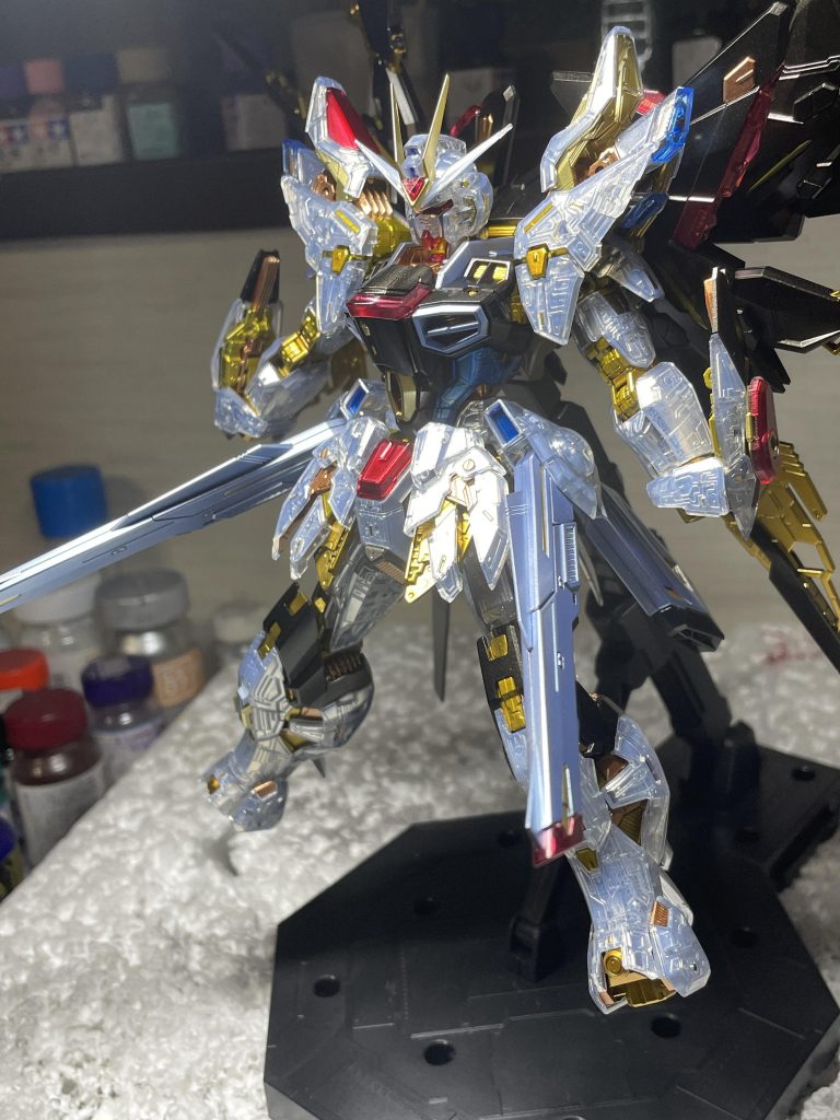 レールガン等のグレー部分は、シルバーからブルーパールを薄く載せてます。イメージ通りのカラーに仕上がりました。
