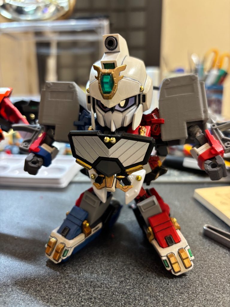 今回、3Dプリンターを使って肩，脚部分を改修しました。
