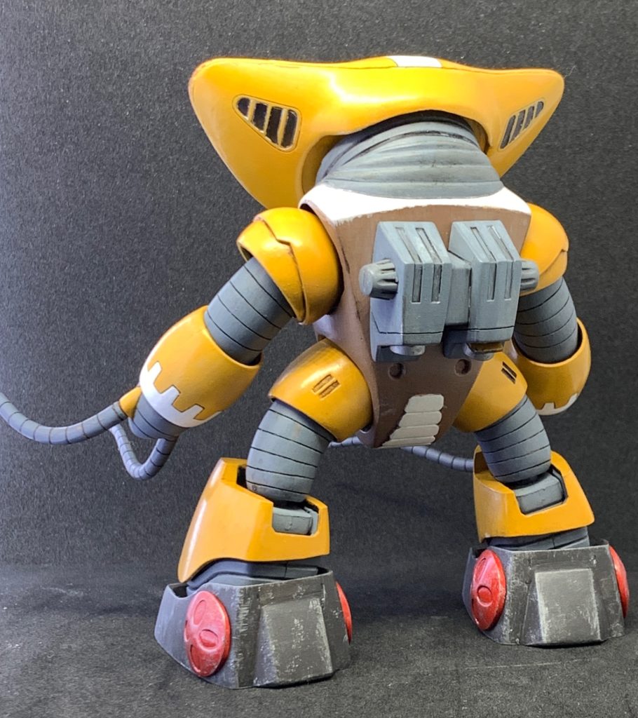 基本は旧キットベースに間接やジョイントを埋め込み作成。下足と首だけベアッガイⅢ。