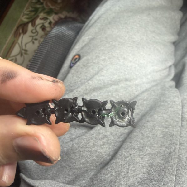 接着剤でミスして、その後、線がちぎれて、失敗じゃ‼️やり直し、またLED買わなきゃ💦（6枚目）