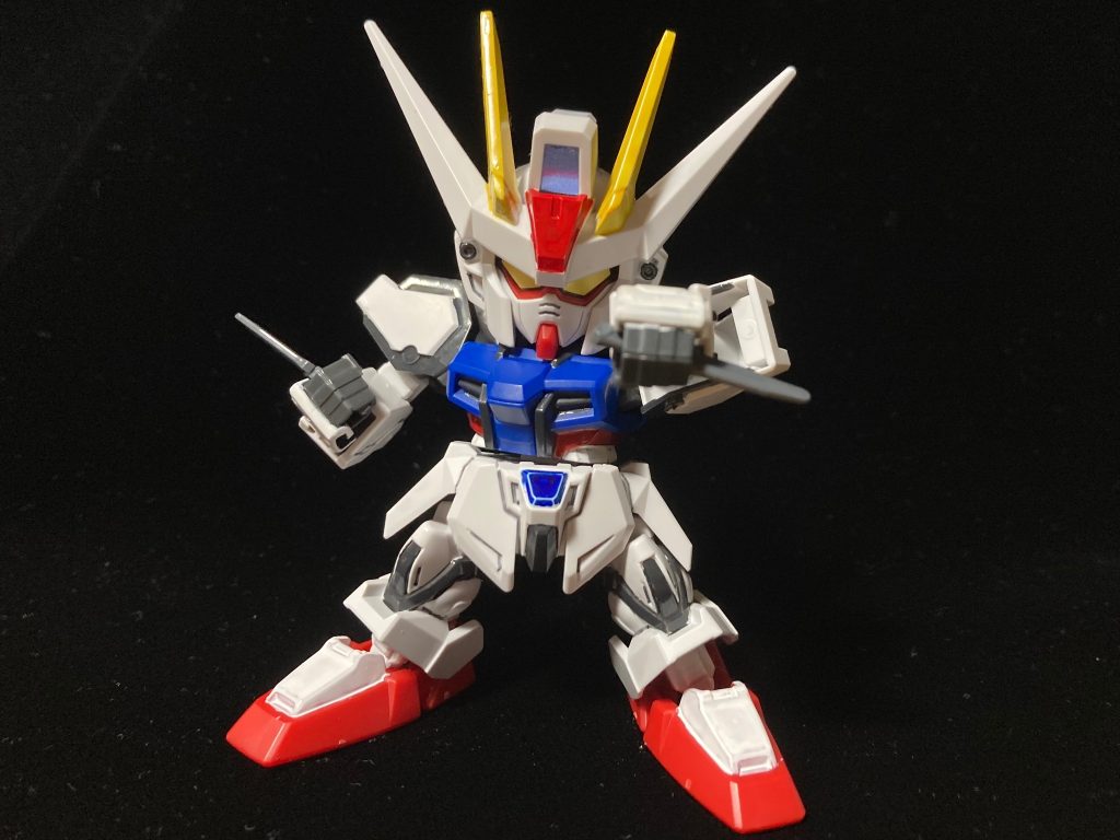 素トライク。SDEXストライクに、EGとBB戦士を組み込んでます。……が、この写真はBB戦士のアーマーシュナイダーを持っただけ。
