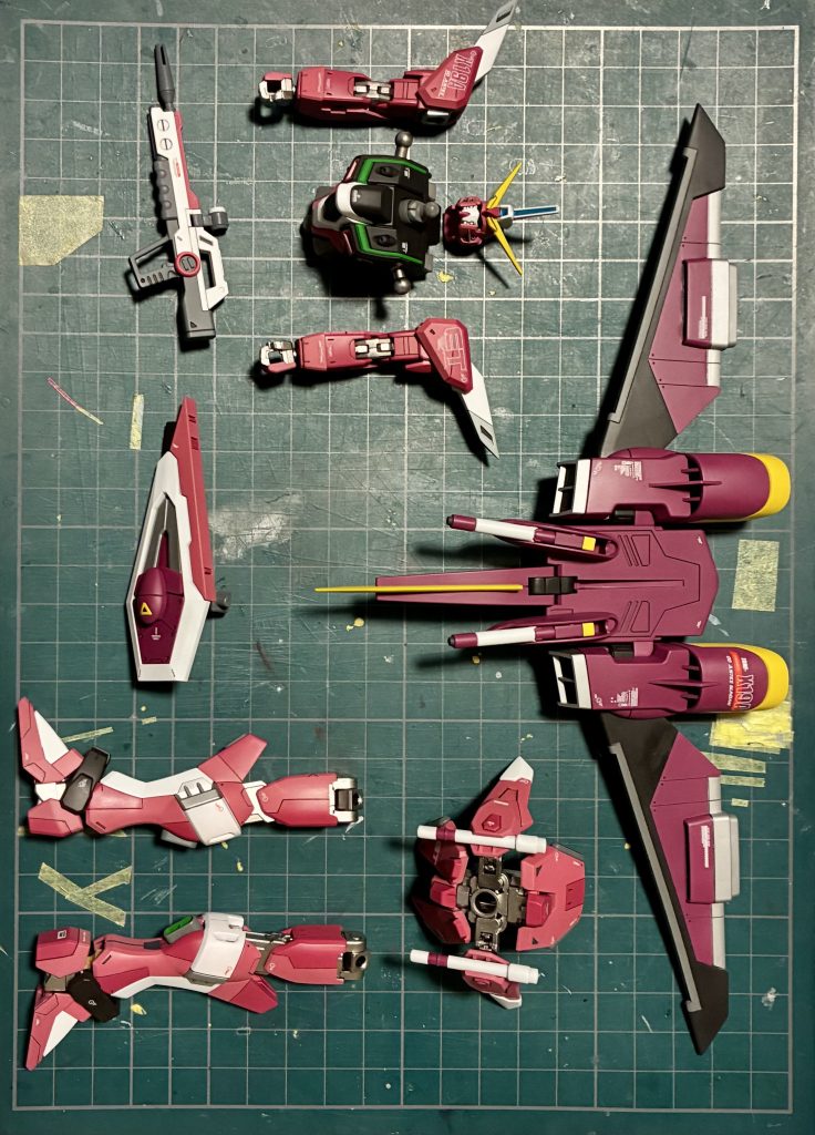 各パーツの合体前です。