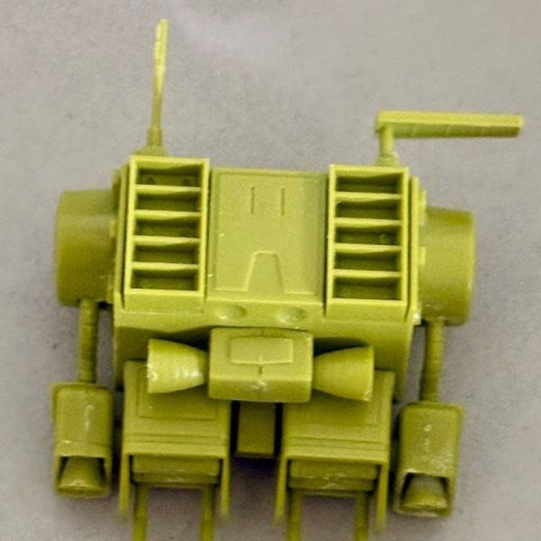 この前ゲットしたザクマインレイヤーの背中の機雷散布ポッドをさっそく組み立てた。このゴテゴテ感がたまらない(zaku-kao2)