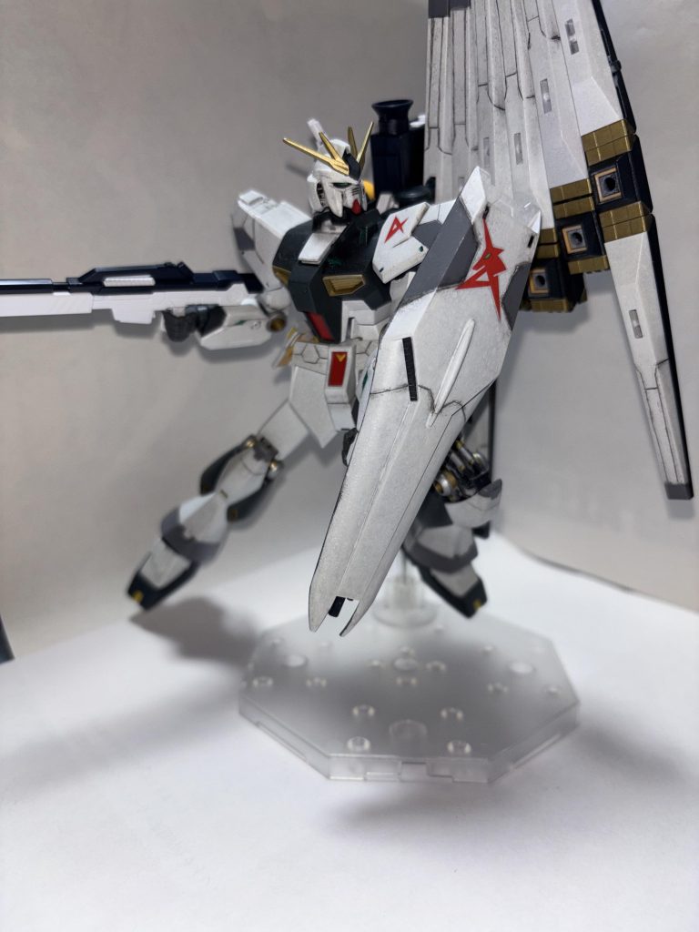 EGνガンダム　スポンジ全塗装–3枚目/制作者：坂本新太郎