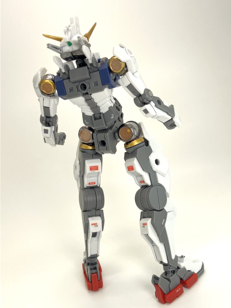 キャストオフするとメタリックマーカー箇所がよく分かります😉　なんかウルトラマンっぽい🫢