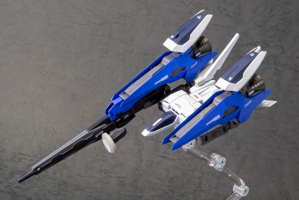 支援メカの「ビルドディフェンサー」は見たまんまでテルティウムアームズとギャラクシーブースターのミキシングです。シューティングゲームの自機っぽく仕上がりました