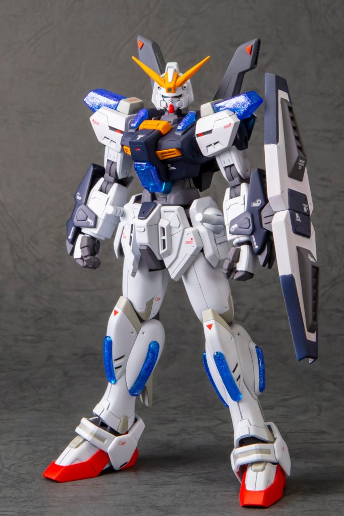 首・腰・太股で各部を延長し、ビルドファイターズ劇中の作画イメージのスタイリッシュなプロポ―ションを目指しました&nbsp;