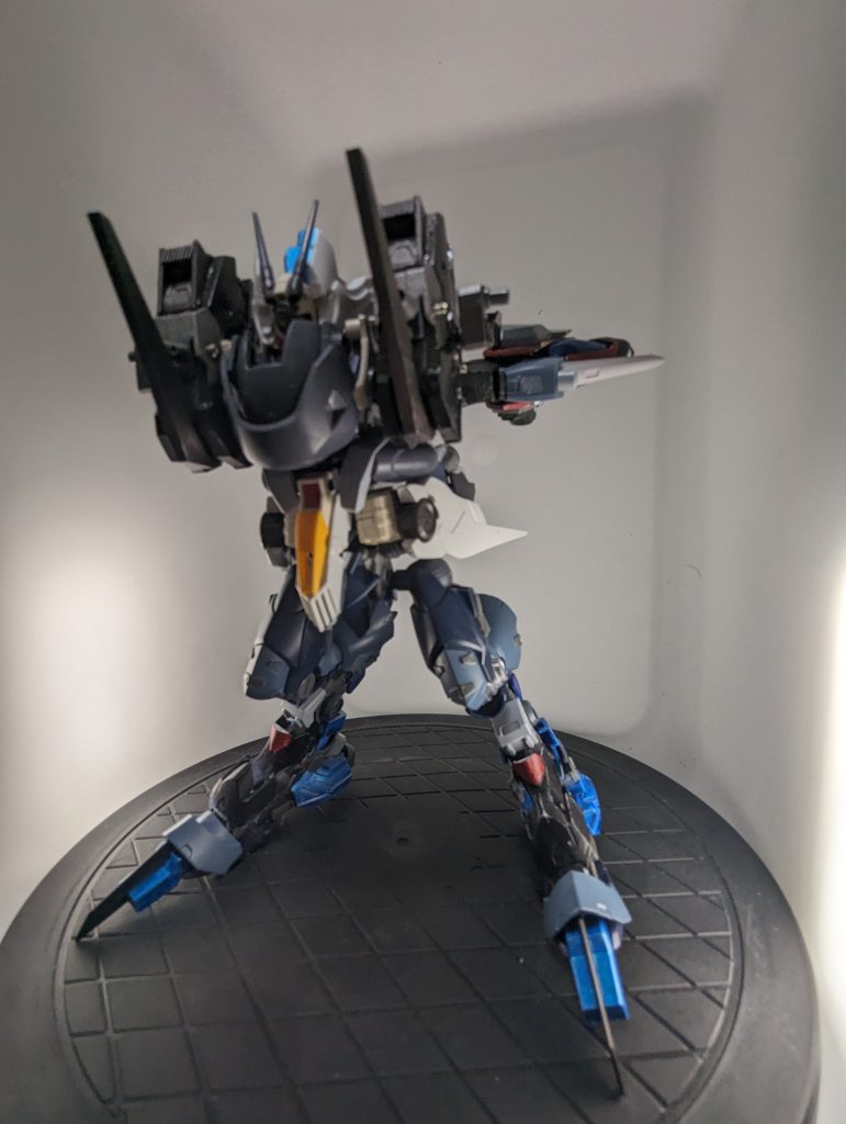 徐々に組み上がる奇形。だんだん、私はガンプラを作っているのかわからなくなってきた時もありました笑