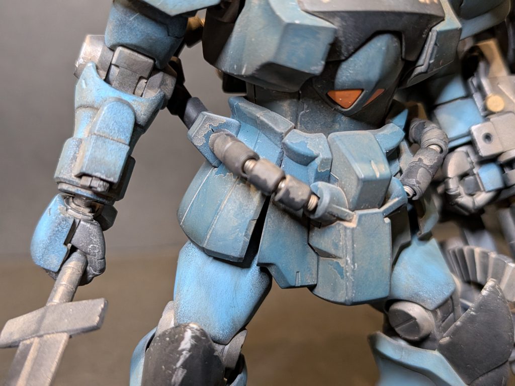 動力パイプはスプリングにパイプを通したものに変更