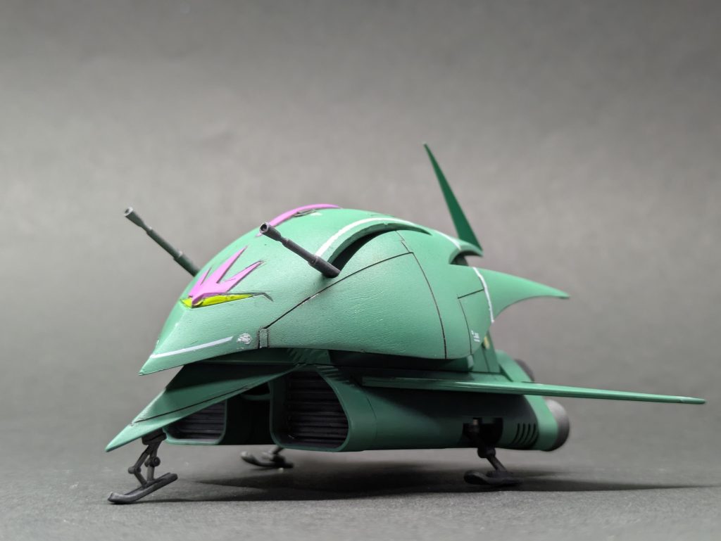 エルメス  ララァ・スン専用モビルアーマー