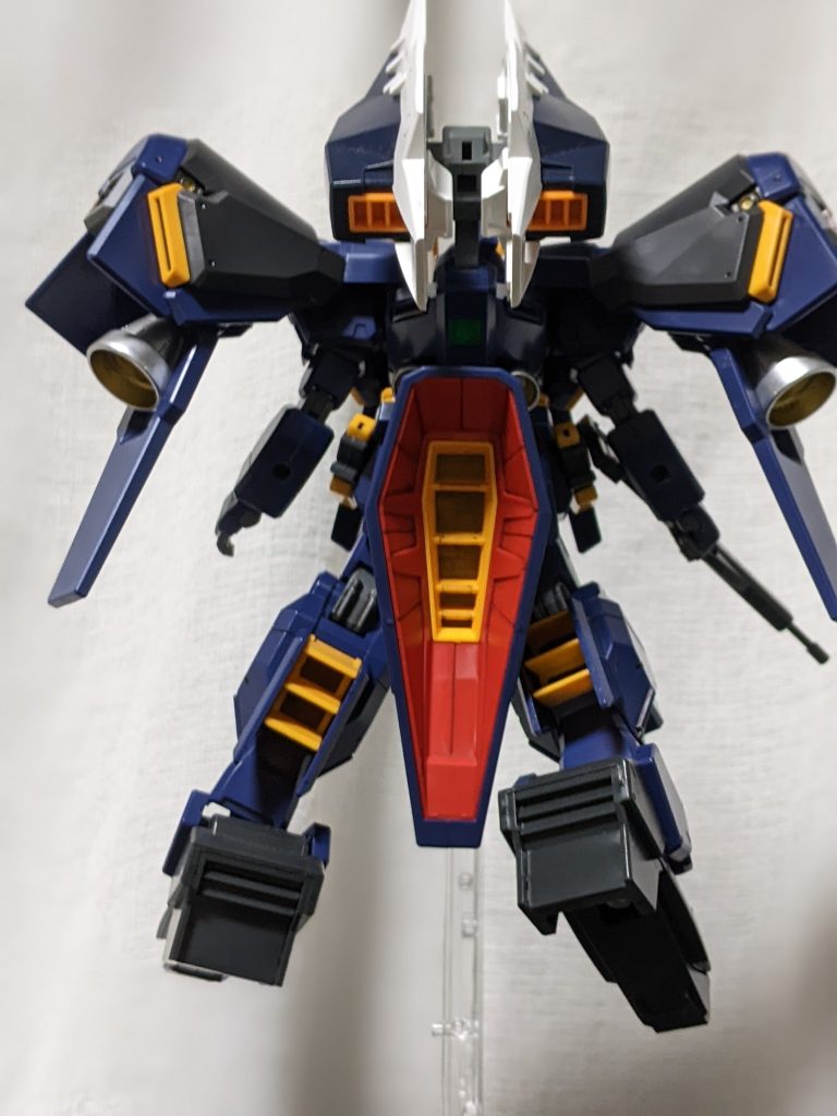 イカロスユニットについては予想外のキット化発表でした。世間ではHG 量産型νガンダム…もといアリュウゼウスで話題沸騰でしょうか？しかし、当方は同じ（？）フライト機のヘイズル・イカロスをもうプッシュ！バイアランカスタム２号機の腕を増加させても面白いかもですね。でわでわまたの機会に～m(_ _)m