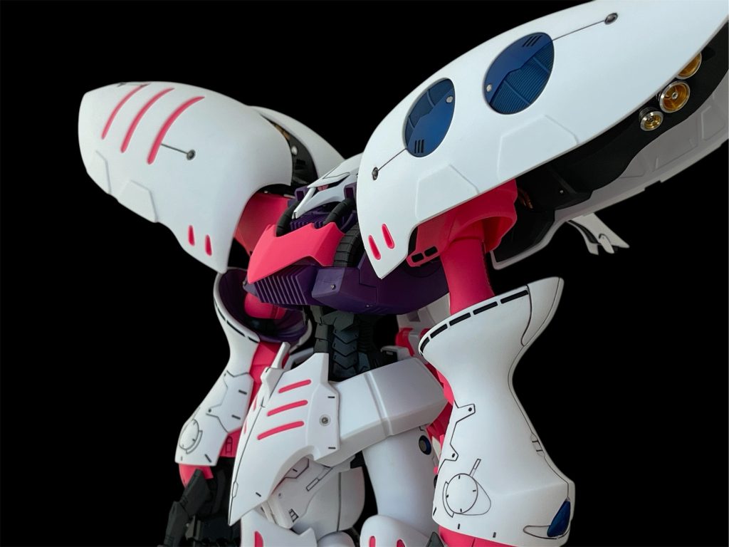 目立ちませんが、バインダーにランナープラ板(ホワイト)を貼り付けています。