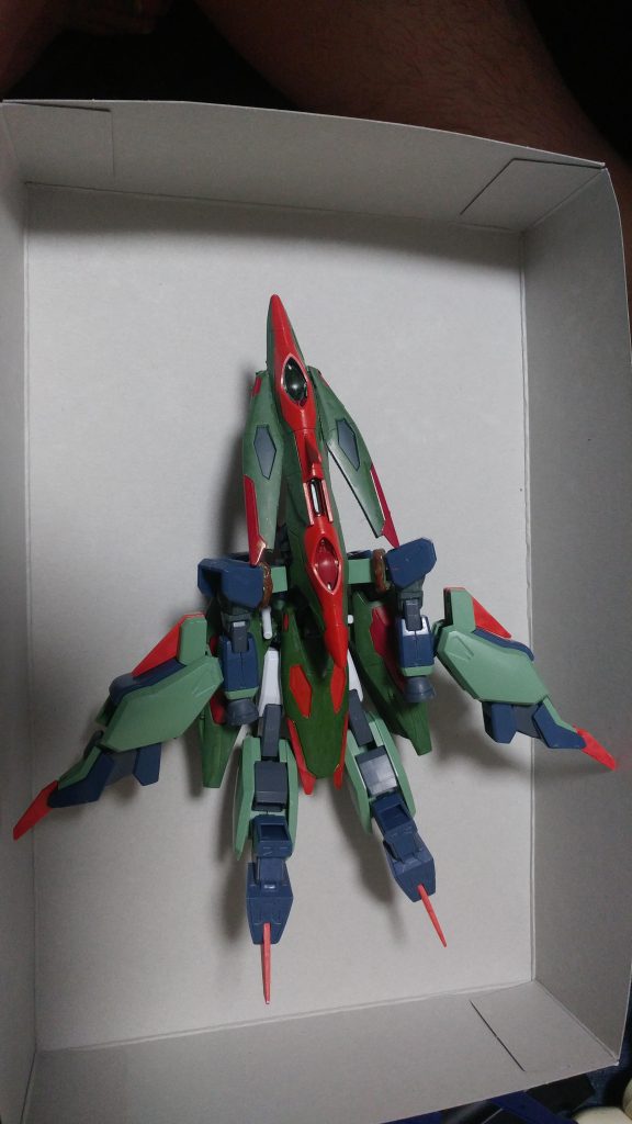 戦闘機モードで高速移動も可能