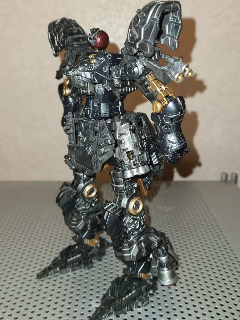フレーム前面。見えがかり中心に塗装。
