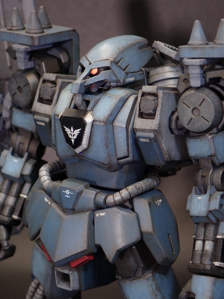 胸のエングレービングはUC汎用デカールです(zaku-kao4)