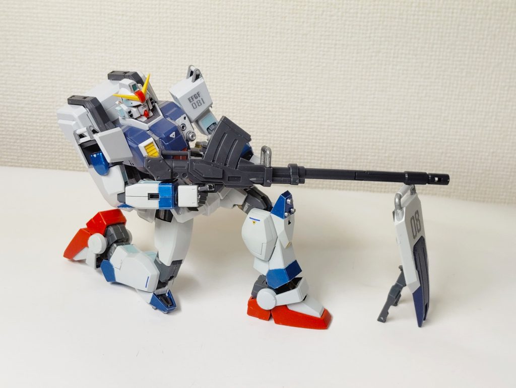 陸戦型はダグラムやボトムズ、パトレイバーみたいに、空を飛ばない泥臭さがいいんだろうな。