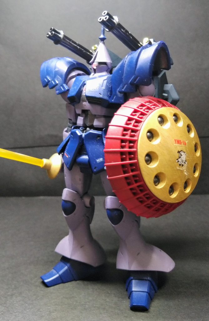 キットは筆塗り全塗装。航空機開発に遅れをとるジオン（ドップとか見る限り)は対空防御モビルスーツを多々開発してると想定。本来格闘戦用のギャンにも対空キャノンを装備してる設定に。リヴァイブ版キットは関節可動域や、パーツ細分化など確実に進化。マ・クベファン？なら是非欲しい優良キットです。