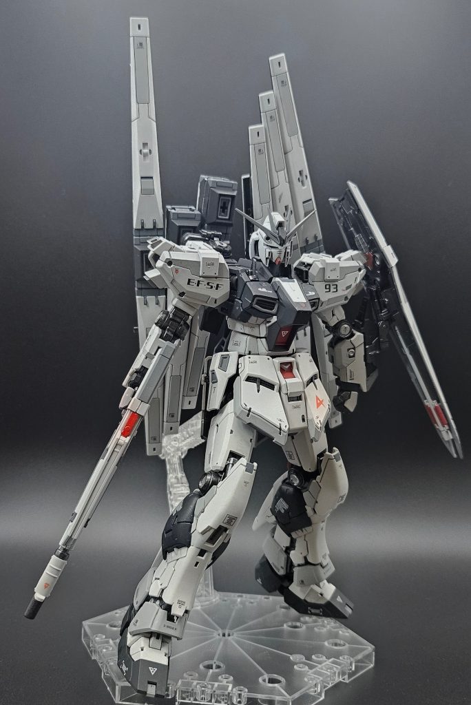 RG νガンダム　ダブルフィンファンネル仕様　オリジナルカラー